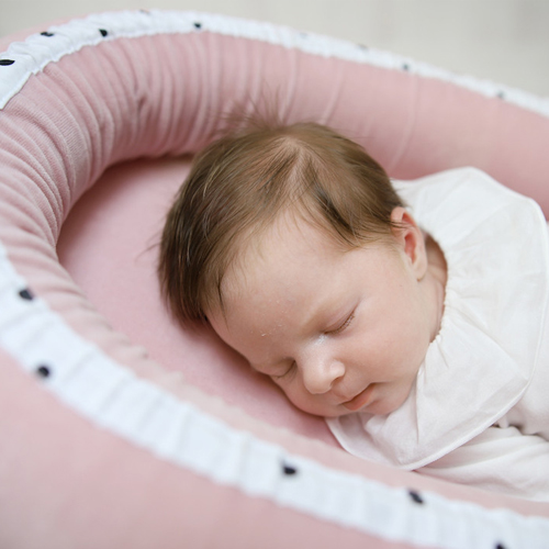 gniazdko niemowlęce ułatwiające zasypianie